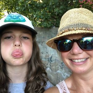 Meet your Posher, Caroline